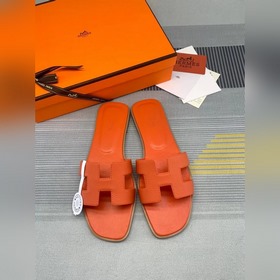 品牌 ：HERMES 顔色 ：經典全色系 編號 ：H8018-1 跟高 ：1cm