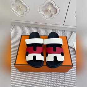 新色 Hermes 愛馬仕 H家chypre系列 魔術貼二舅拖鞋 頂級品質 鞋面