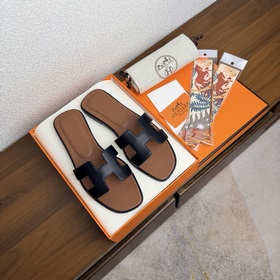 品牌 ：HERMES 顔色 ：經典全色系 編號 ：H8018-1 跟高 ：1cm