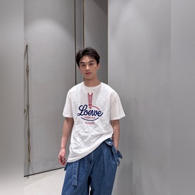 (原版定制) LOEWE(羅意威)複古皇冠印花短袖T恤！ 這是LOEWE 202