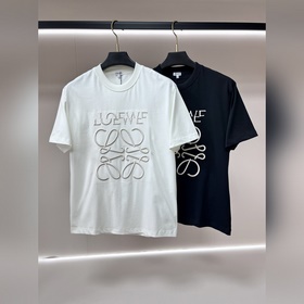 Loewe 春季新款短袖 羅意威純棉圓領短袖T恤，純棉T恤、上身效果非常棒，休閑