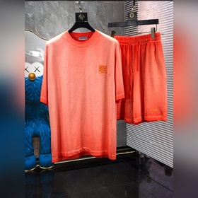 羅意威 2026春夏新品時尚圓領短袖套裝。 高級定制百搭款式！更有實用感 任何人