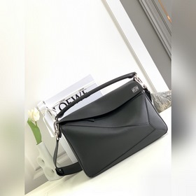 Loewe Puzzle 大號全面升級專櫃同步最新版本 最新做法* 接口，内裡