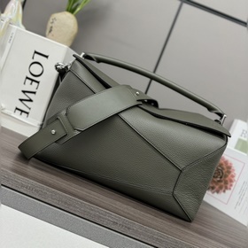 Loewe 大號粒面牛皮革Puzzle Edge 手袋 全面升級專櫃同步最新版