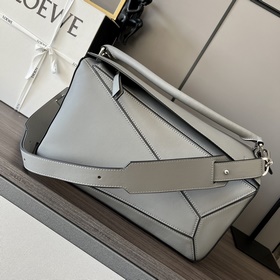 Loewe Puzzle 大號全面升級專櫃同步最新版本 最新做法* 接口，内裡