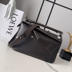 Loewe  新款 小號亮面牛皮革Panta Puzzle 手袋Puzzle