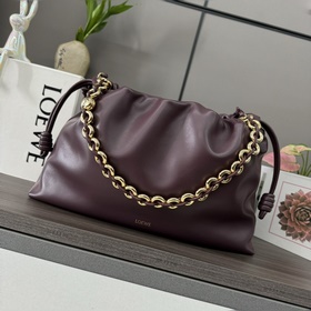 Loewe  新款 大號柔軟納帕羊皮革 Flamenco Purse 福袋 采