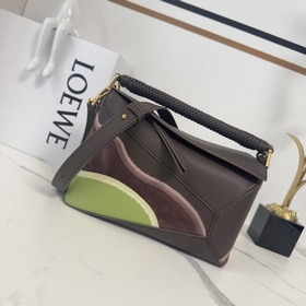 Loewe 新款 小號納帕牛皮革Puzzle Edge Landscape手袋