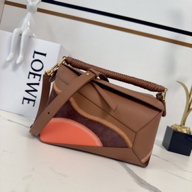 Loewe 新款 小號納帕牛皮革Puzzle Edge Landscape手袋