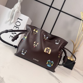 Loewe  2 6 早春Louis Wain聯名新款 納帕牛皮革Flamen