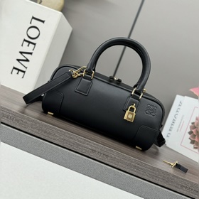Loewe  新款 迷你 Amazona 23 Cropped 手袋 *保齡球