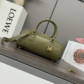 Loewe  新款 迷你 Amazona 23 Cropped 手袋 *保齡球