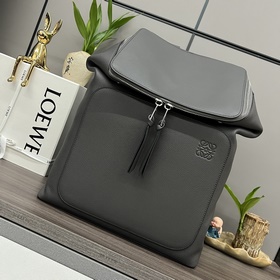 Loewe  最新Goya Backpack系列 雙肩書包 背包全新做法 更