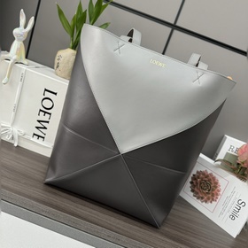 Loewe 新款 大號拼色 亮面牛皮革 Puzzle Fold 手袋從品牌經典