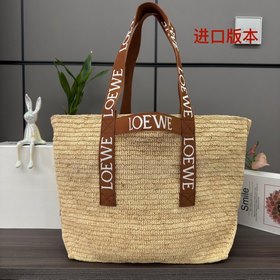 Loewe  進口拉菲草 獨特的純手工 *工藝 草編包 Fold Shoppe
