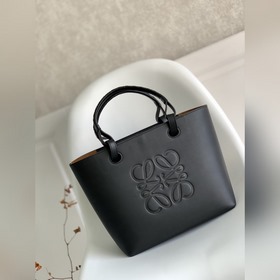 Loewe 全新Anagram Tote印花 托特包 可搭配較長的牛皮革頂部提