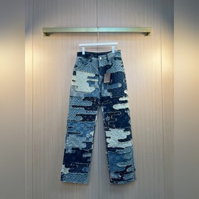 LV  路易 聯名NIGO 26SS新款元素提花重工拼接破壞牛仔褲 尺寸：2