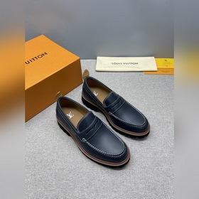 新款2026春款上新，LV Monogram樂福鞋，經典牛皮+壓花圖案，品牌辨識
