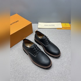 新款2026春款上新，LV Monogram樂福鞋，經典牛皮+壓花圖案，品牌辨識