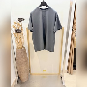 Size：46，48，50，52碼 經典灰 男女同款 LV   路易家202