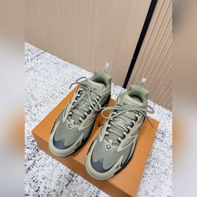 頂級版本 LV Runner Tatic男款運動鞋是Louis Vuitton