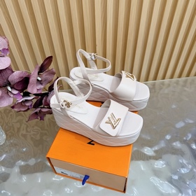 2026春夏新款 Louis Vuitton、路易威登LV春夏新款粗跟、防水台涼