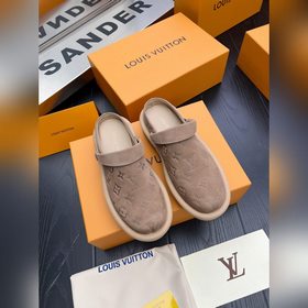 louis vuitton(路易威登，lv) 新款專櫃同步發售，鞋面IT意大利進