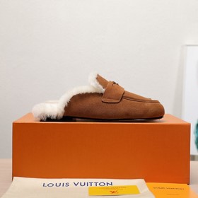 LV 路易威登 秋冬新款 頂級版本 專櫃主打最新款 SOHO露跟樂福鞋毛毛拖鞋