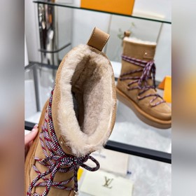 louis vuitton(路易威登，lv) 新款專櫃同步毛毛雪地靴 爆發售，鞋
