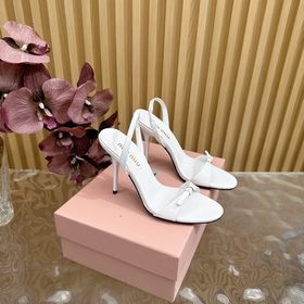 Miu Miu 缪缪 新款尖頭高跟單鞋 系列上新 miumiu 巴黎時裝周最新