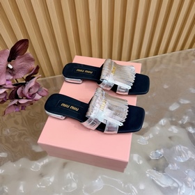 Miu Miu 缪缪 新款蝴蝶結 少女拖鞋 系列上新 miumiu  巴黎時裝