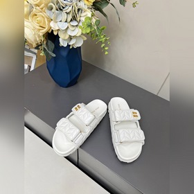 miumiu2026最新爆款小香風格平底拖鞋 歐美名媛 明星 網紅girl 大愛