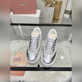 缪缪miumiu 新款上市 特點：輕，軟，增高，舒适，透氣 miumiu25年新