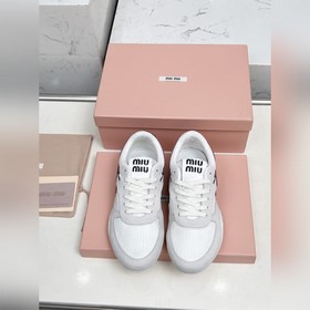 miumiu缪缪透氣網布休閑鞋 2026 最新款英倫風系帶MiuMiu秀場工藝來