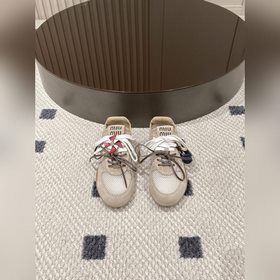碼數35-40(41定做) miumiu26春款網鞋 春日氛圍感穿搭的本命鞋 缪