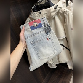 moncler 獨家專供新款 蒙口潮男時尚闊腿牛仔褲，高端歐版原單褲子，潮流時尚