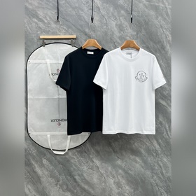 Moncler 蒙口 2026春夏最新款男女同款 休閑圓領短袖T恤！經典刺繡l