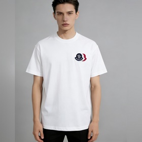 Moncler 蒙口 2026ss秋季新款發布 普拉達圓領短袖T恤，高端新款短袖