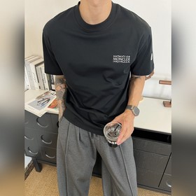 蒙口 26夏季新款T恤也太可了吧！胸前立體膠印小字母低調有質感，袖口章子小log