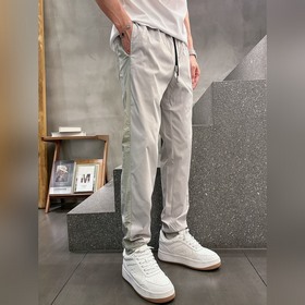 PRADA 普拉達 爆款來襲！純色休閑褲，特供面料. 公務員，上班族，廣譜人群均