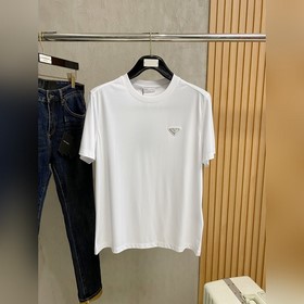 普拉達 2026春夏新款首發專櫃最新款圓領短袖 高端訂制 設計前衛時尚！品牌lo