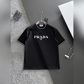 普拉達 PRADA VIP高級定制！ 2026春夏季新款短袖。這款T恤是夏季男裝
