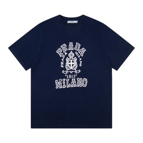 PRADA 普拉達胸前徽章logo提花圓領針織T恤 顔色：藏藍 灰色 碼數：M
