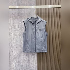 Prada 普拉達馬甲 2026ss春季新款馬甲夾克外套最新設計款 秀場新品 品