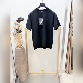Size：s，m，l，xl 黑，白兩色 男女同款 PRADR，普*達 2026F
