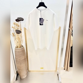 Size：s，m，l，xl 黑，白兩色 男女同款 PRADR，普*達 2026F