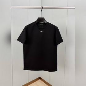 Prada.普拉達 SS26春夏新品極簡字母印花印花标識短袖T恤，正面品牌字母印