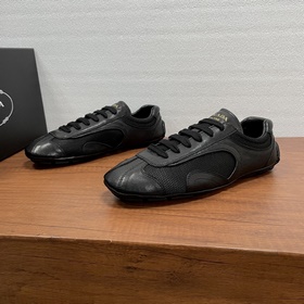 PRADA，普拉達 Montecarlo Re-Edition 2005 複古羊