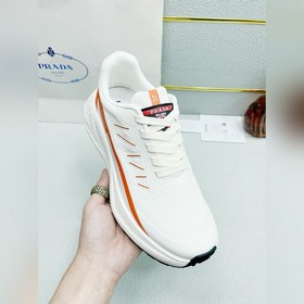 超輕 [PRADA]普拉達今年最新火爆上市！ 專櫃同步1：1複制！ 單獨開模，楦