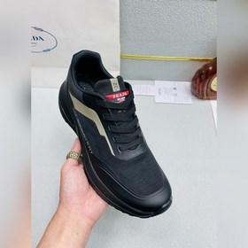 超輕 [PRADA]普拉達今年最新火爆上市！ 專櫃同步1：1複制！ 單獨開模，楦